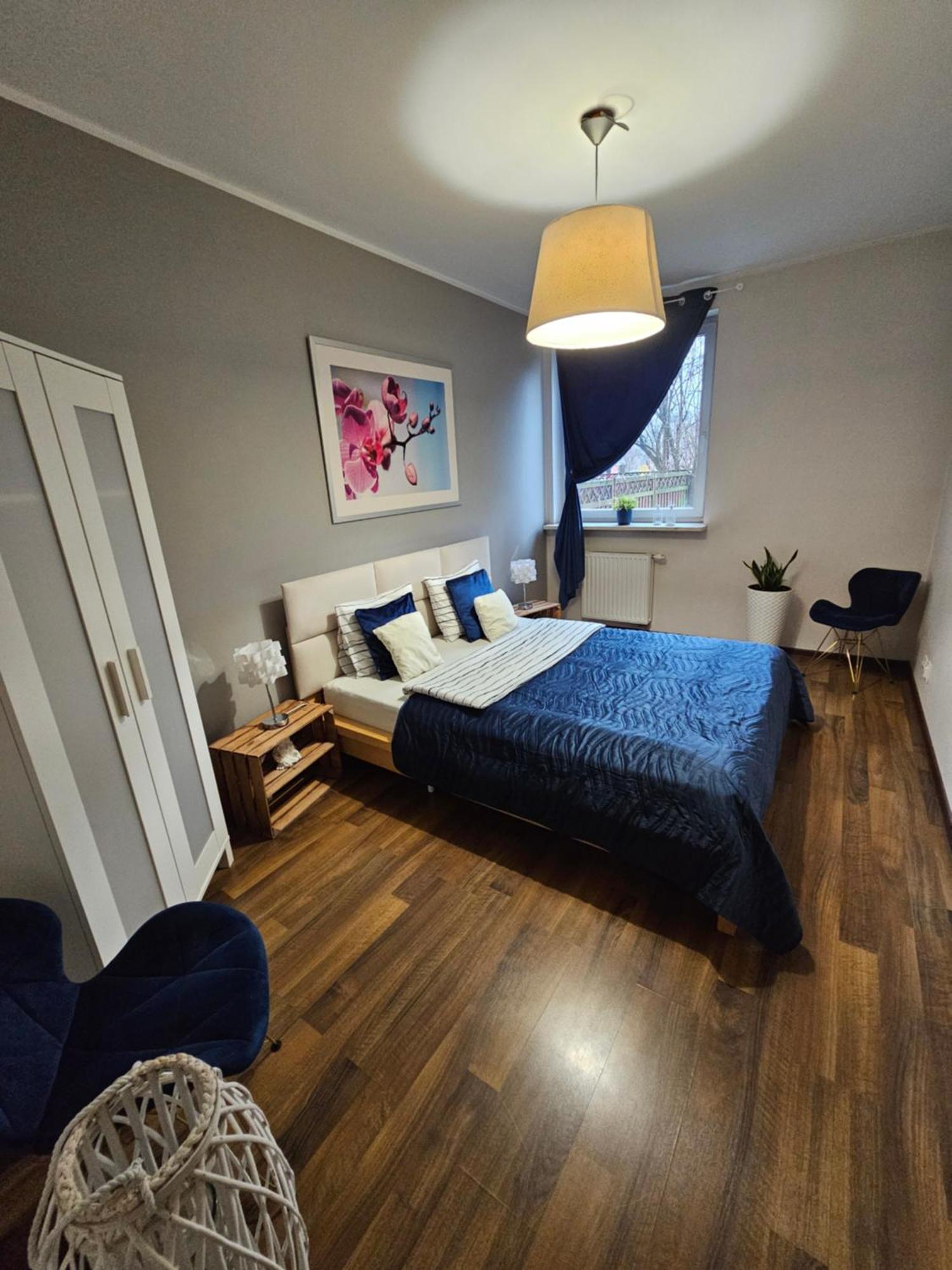 Quiet Koscielna Apartment